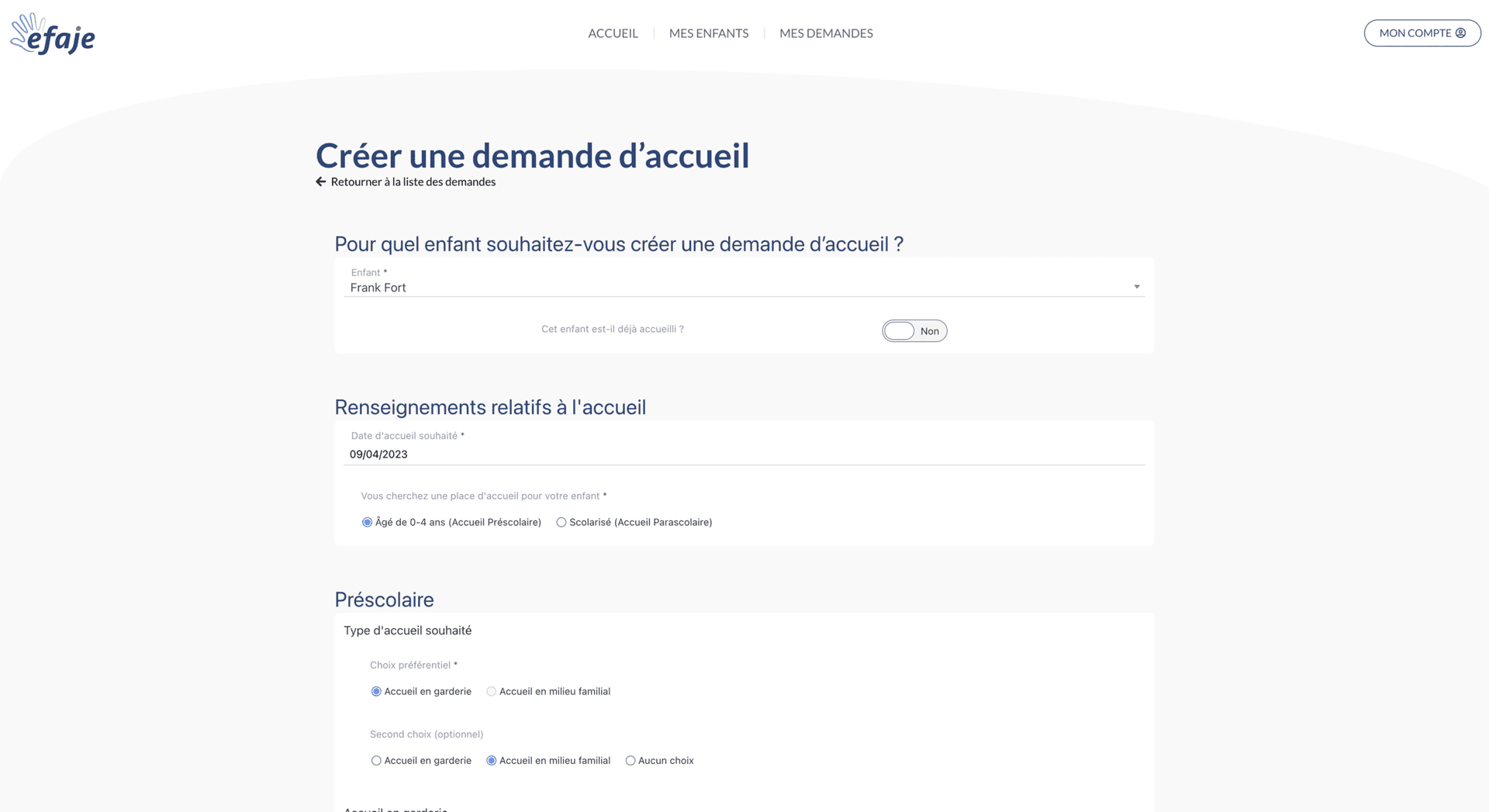 <span class="gradient-text">EFAJE</span>